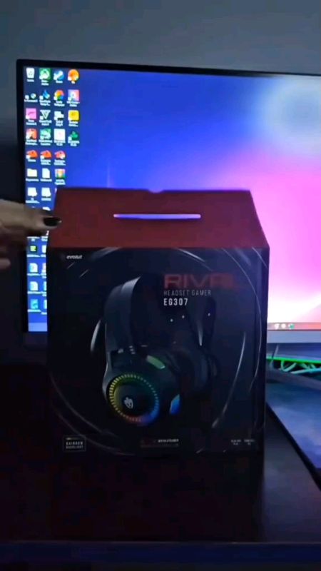 Fone de Ouvido Headset Gamer Rival EG-307! Com RGB LED e design moderno, garantindo uma experiência. #gamer #headset #rgbled #pc #videogame