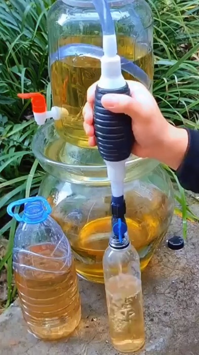 ￼Bomba de Sucção Manual para Transferência Gasolina, Água, Óleo e Etanol - Fácil de Usar#bombadesucção #BOMBA #transferencia