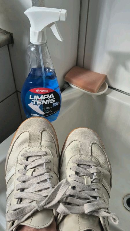 Limpa Tênis Spray Premium Limpeza Profunda #limpatenis #limpatenisspray #limpeza #limprezapratica #precinho