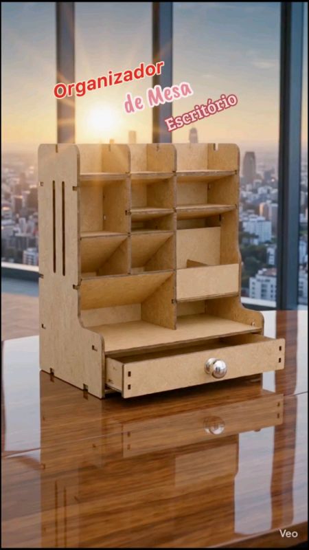 ⤴️ Coloque na Sacolinha Organizador de Mesa Escritório Compartimentos inteligentes para organizar seus itens. Garanta o seu! #organizador #escritorio